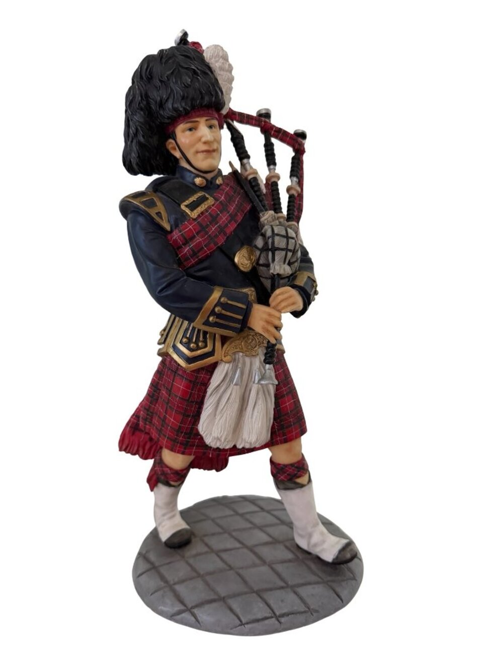 The Leonardo Collection The Piper 14" Scottish Bagpiper Figurine 2004 Highlander